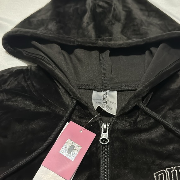 NBA Women's Chicago Bulls Velour Zip-Up Graphic Hoodie - - Picture 3 of 4